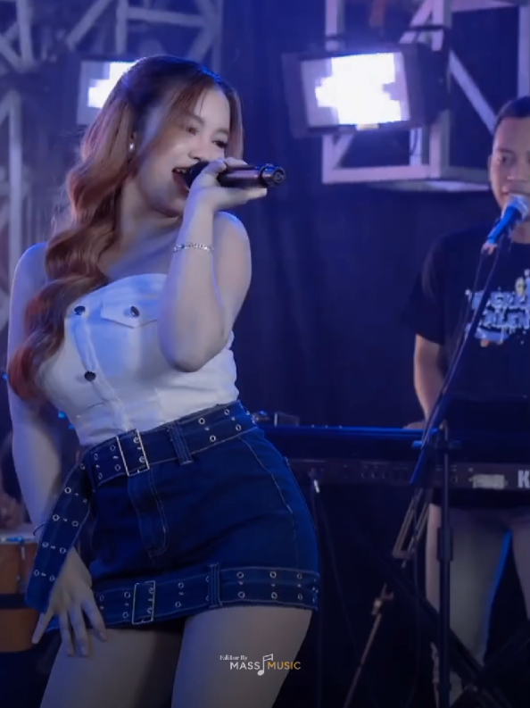 Cintaku sungguh luar biasa,,, #cintaluarbiasa #ajengfebria #koplodangdut 