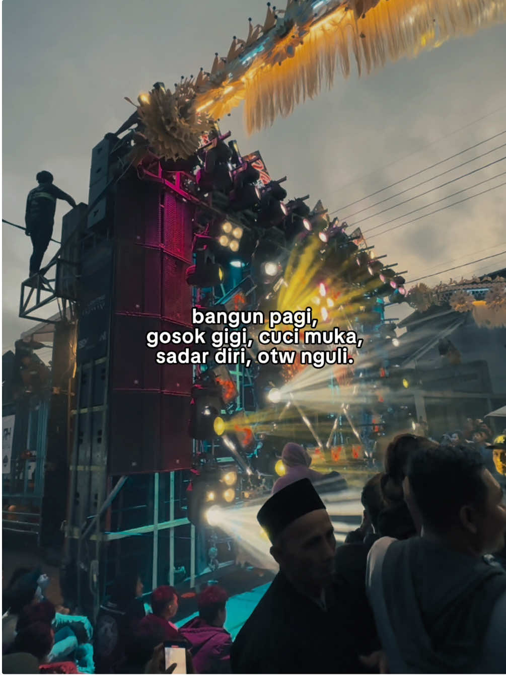 wong lanang #CapCut #foryoupage #fyp #karnavalsoundsystem #viraltiktok 