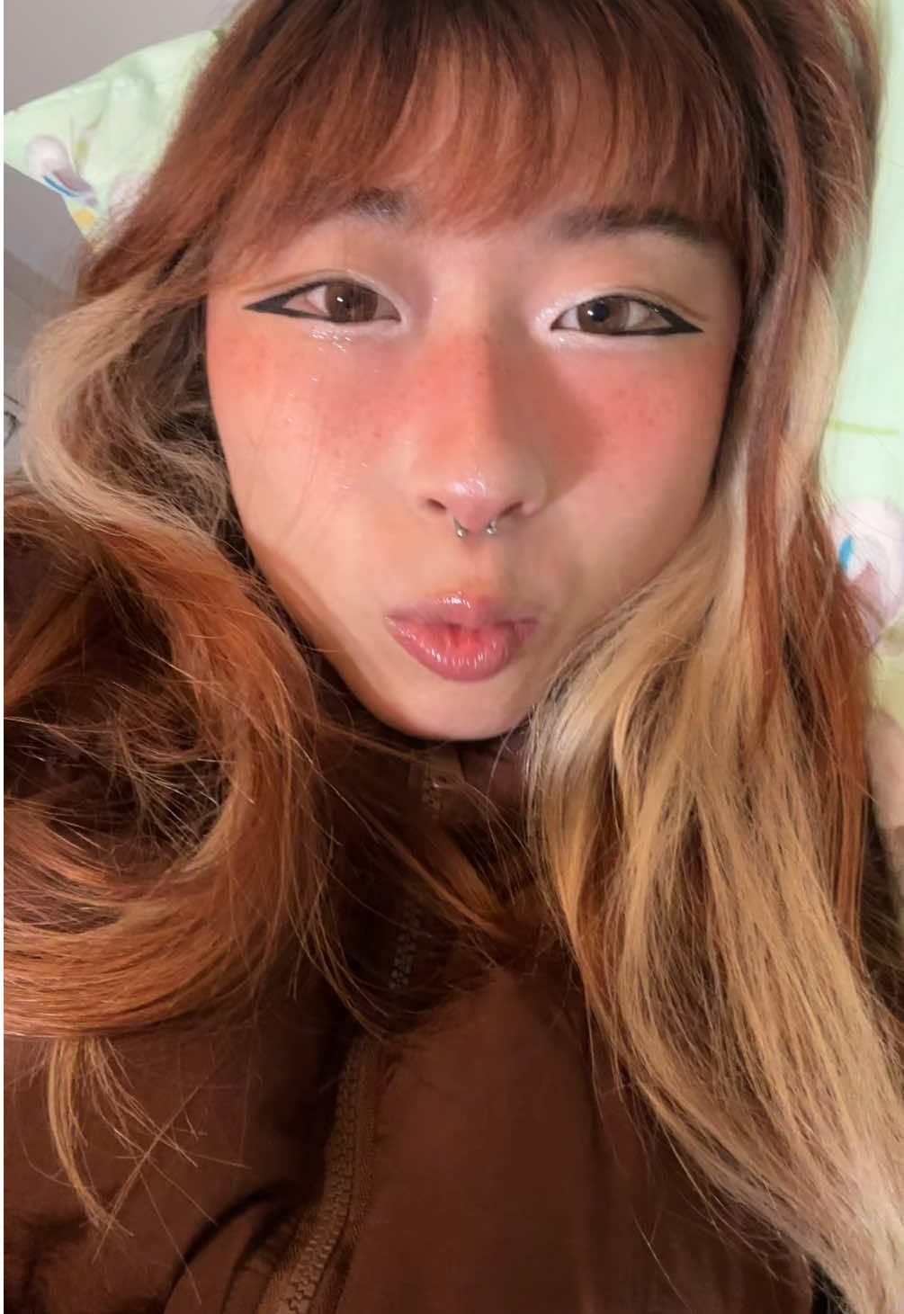 if ur an older sister out there pls check in on your little brothers and make sure they aren’t falling down the alt right red pill pipeline #feminism #feminist #doordash #victimblaming #doordashdriver 