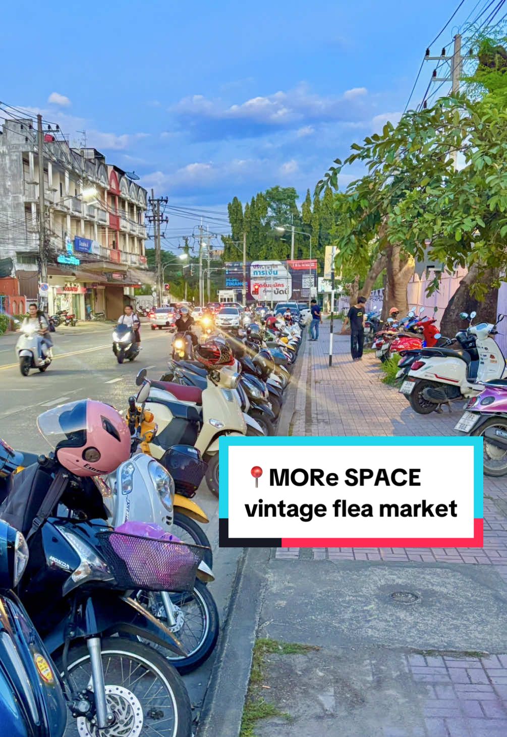 let’s check out 📍MORe SPACE a vintage flea market in Chiang Mai tues-thurs 5-10pm!! <3 this is a must add to your list of markets!! #chiangmai #thailand #fyp #thrift #thailandtiktok 