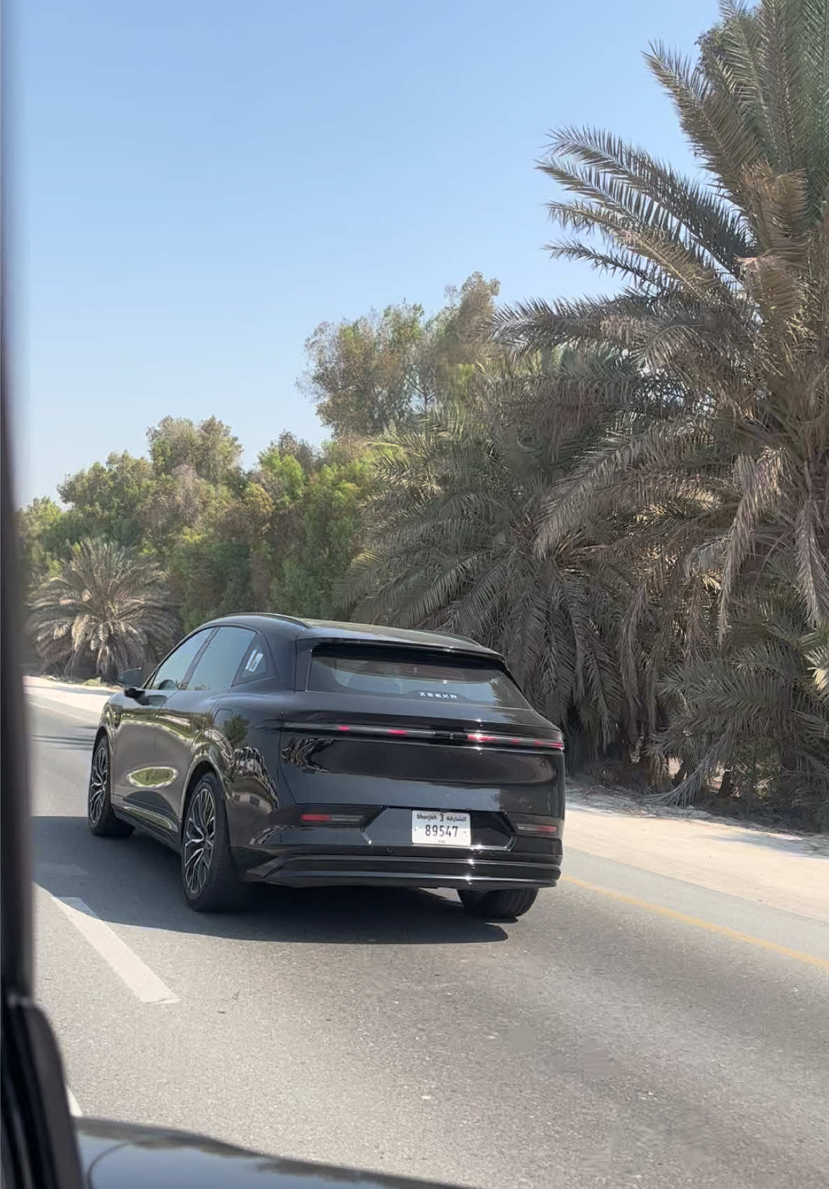 Wait... Is that THE ZEEKR 7X in Dubai that I just see?! #zeekr #Chinesecar #fyp #zeekr7x #dubai 