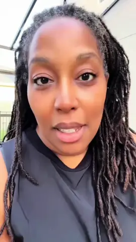 She doesn't deserve this at all 😡#help #airpodcases #harrypotter 