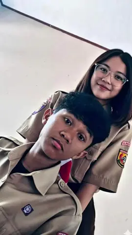 Tutorial foto AI buat ubah orang di sebelah jadi cewek Asia Tenggara yang cantik AI photo tutorial to turn the person next to you into a beautiful Southeast Asian girl Hướng dẫn tạo ảnh AI biến người bên cạnh thành cô gái Đông Nam Á xinh đẹp ai gemini photo prompt gemini ai Photo Trends ChatGPT photo trends prompt gemini ai copy paste text gemini text gemini ai prompt trend #capcut #capcutpioneer #capcutforus #fyp salamakalsehat cara ubah foto cowo jadi cewe cara ubah foto cara foto cewek kekinian cara foto cowo yg lagi viral cara foto cewek tips cara photo keren cewe sendiri cara foto cowo keren cara foto cowok cara foto cowok cool cara foto ala cowok