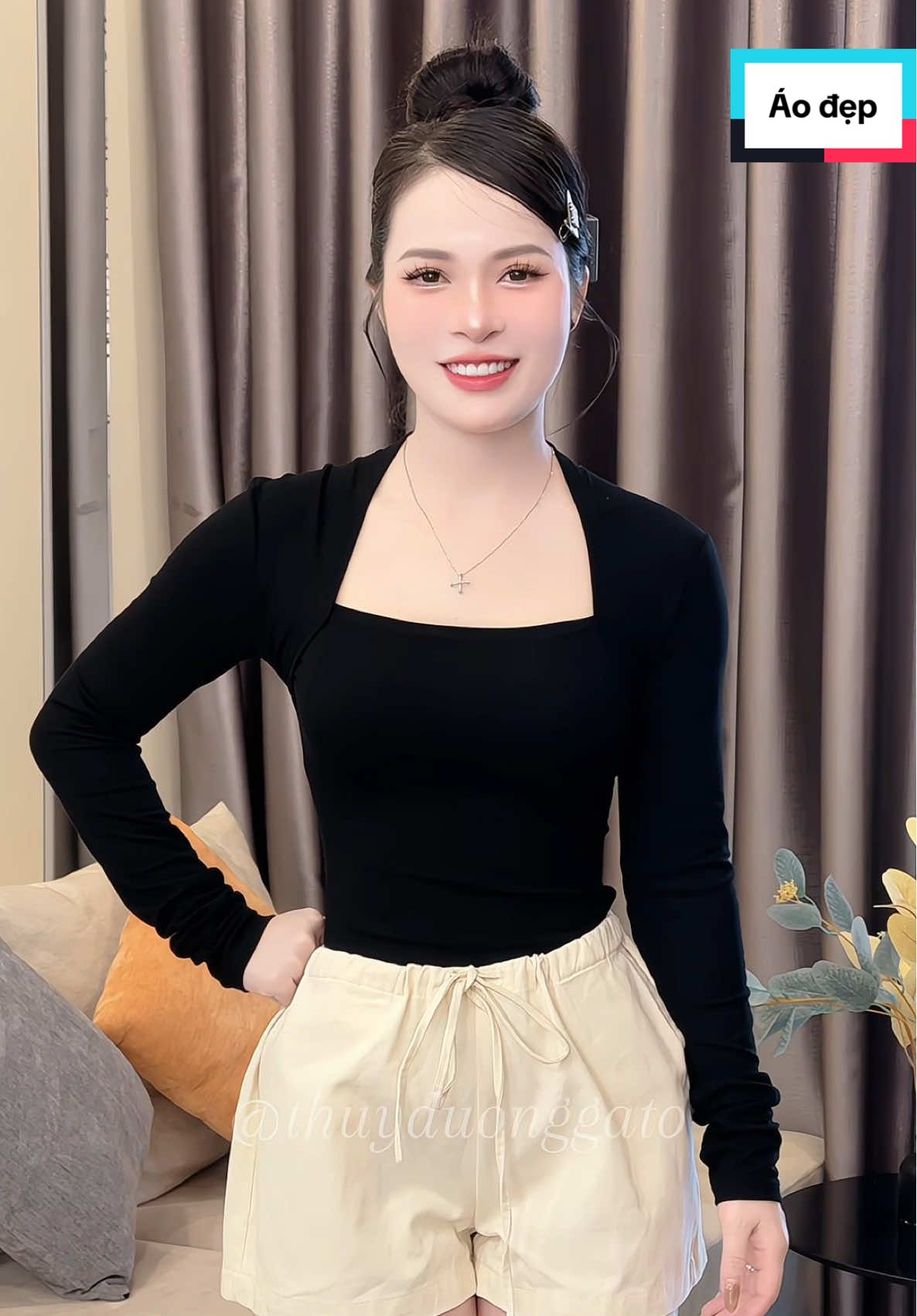 Chị em bấm vào giỏ hàng góc trái video để chọn màu nha #duongoi #thoitranghottrend #aothunbody #aothundaitay #aothuncovuong 