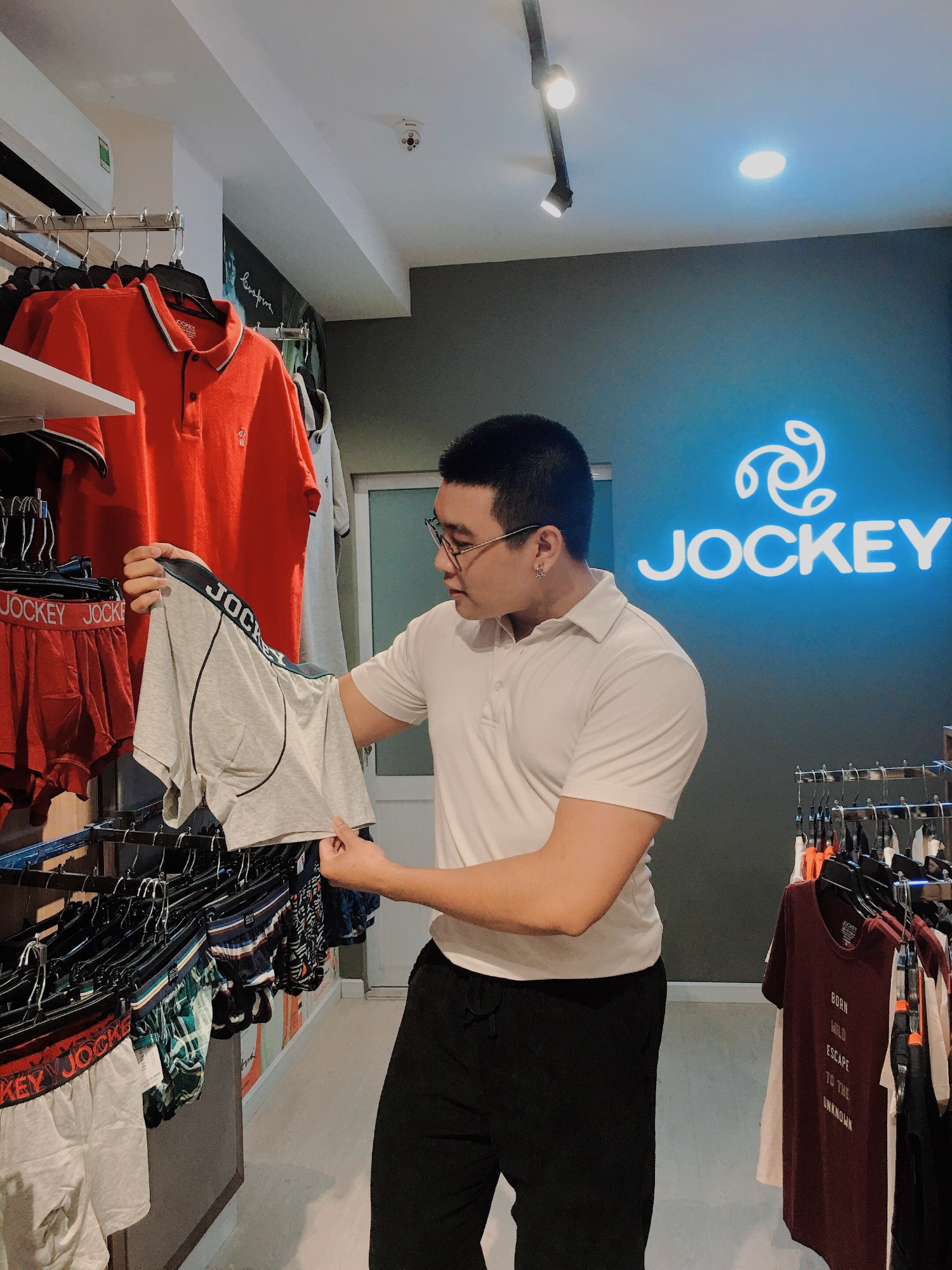 Chiếc quần ‘hot’ nhất hội – ai mặc cũng mê! #Jockey #Jockey_FitsBetter #Jockey Vietnam