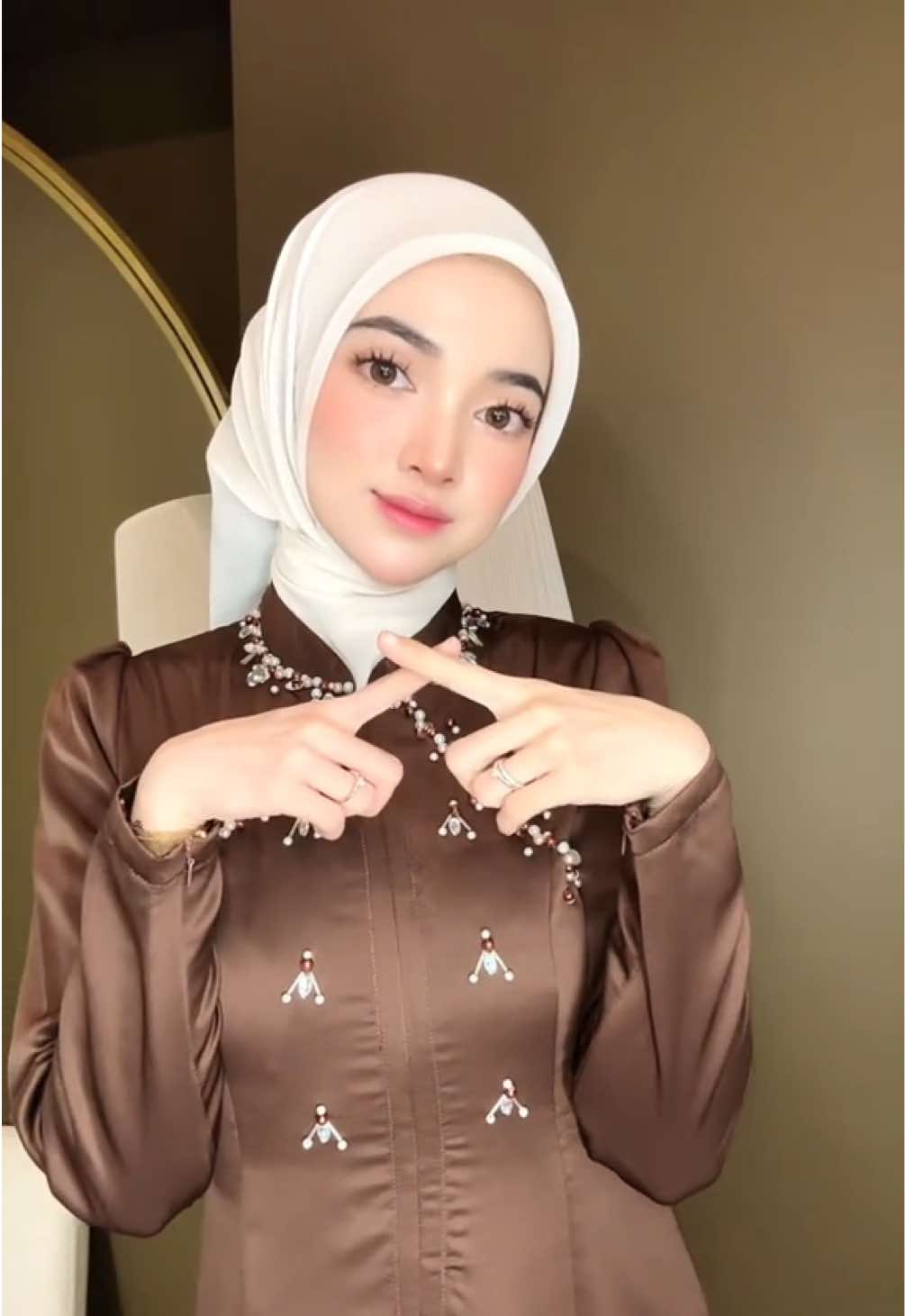 #outfitinspo #ootdhijab #dresskondangan #dresslebaran #dresspesta 