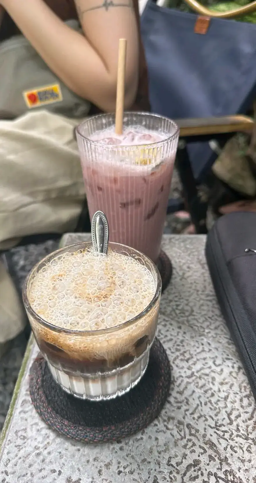 Đã nói cứ giữ đi. Vàng vật chất mà lắng gì ko biết   