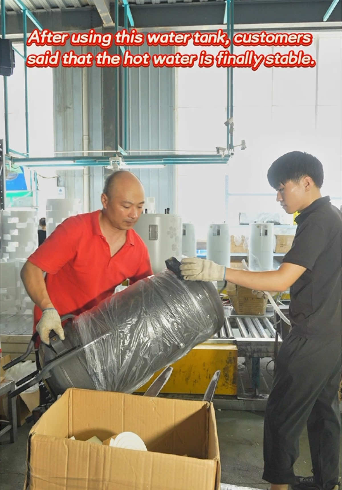After using this water tank customers sold that the hot water is finally stable, #watertank #waterheater #householdelectricalequipment #CommercialWaterHeater #waterheatermanufacturer 