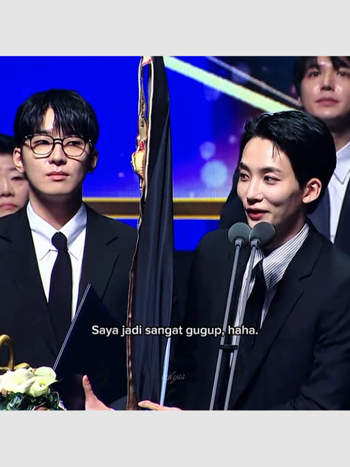 bangga banget💖👏 always salfok Jeonghan, ganteng bangett😭😭 #jeonghan #wonwoo #seventeen #fyp #foryou 