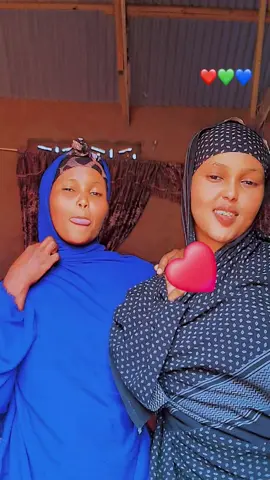 @Cidna Waji Kama lehi🤨😏😂 qadumadii 