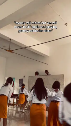 tahun depan sudah tidak bisa 😓😓 #4u #school #4upage #highschool #fyppppppppppppppppppppppp 