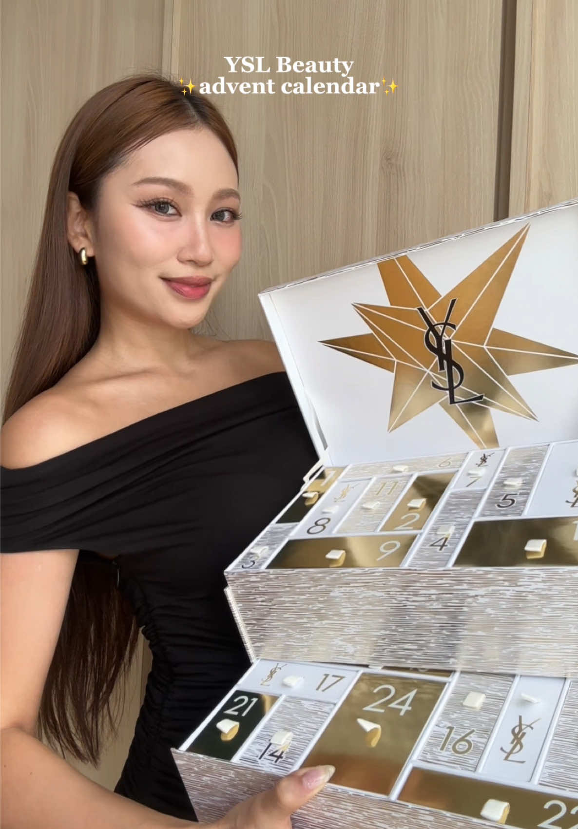First look at the YSL Beauty Advent Calendar ASMR unboxing 2025 ✨🤍 are you adding this to your wishlist this year?🎄@YSL Beauty  The YSL Advent Calendar is available only at yslbeauty.com.sg #adventcalendar #YSLBeautySG #YSLMakeup #YSLHoliday #YSLFragrance 