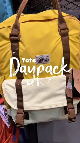 Tote Daypack Eiger untuk kamu yang punya aktivitas super sibuk. Muat banyak barang dalam satu tas ini, modelnya bagus dan trendy 😎