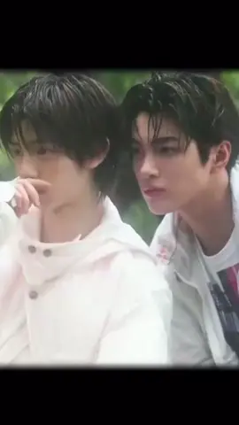 มองกันแล้วก็ยิ้มกันเอง #juhoon #keonho #cortis #fypシ゚ 