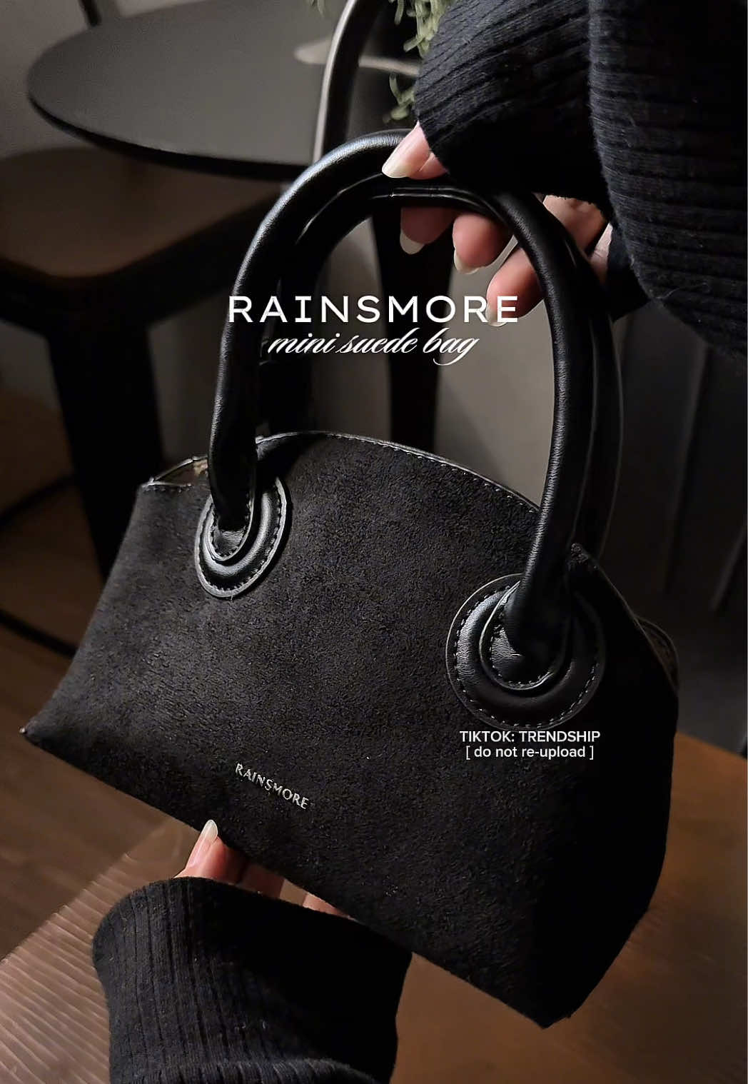 classy mini suede bag from @RAINSMORE.PH  #handbag #rainsmore #smallbag #slingbag #classybag 