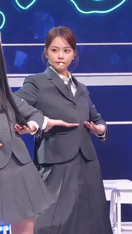 CARMEN 'FOCUS' FANCAM CANTIKKK BGTTTT BGTTT🤍🤍#hearts2hearts #하츠투하츠 #carmen #카르멘 