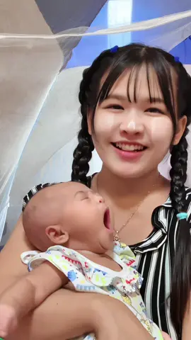 အိပ်ချင်မူးတူးလေးနက်😁#မေမေ့Sunflowerလေး🌻 #သမီးလေးသည်သာအရာရာ👸🥰 #မျက်နှာမြင်ချစ်ခင်ပါစေ 