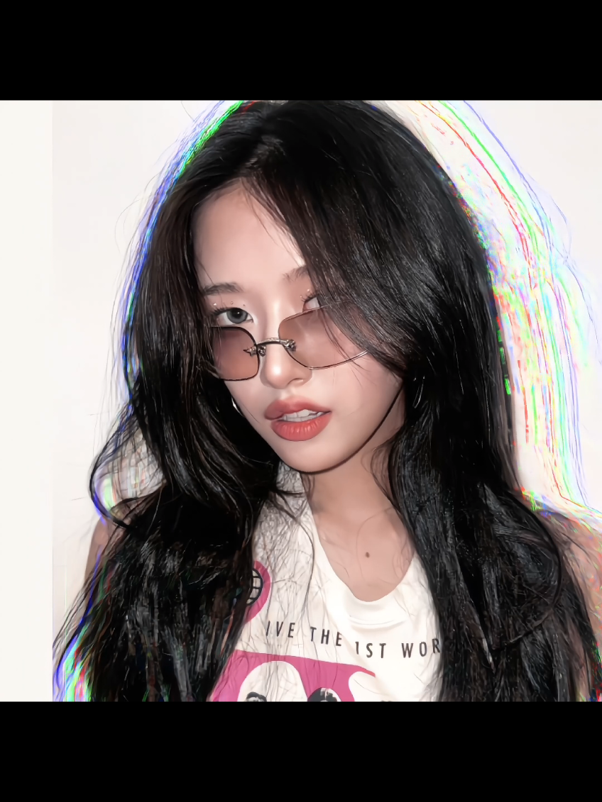 fire remix, crazy edit trend, and the hottest person 💋❤️‍🔥 #anyujin #yujin #yujinedit #yujinive #kpopedit #iveyujin #ive #안유진 #아이브 (ib: 97sgoldn) 
