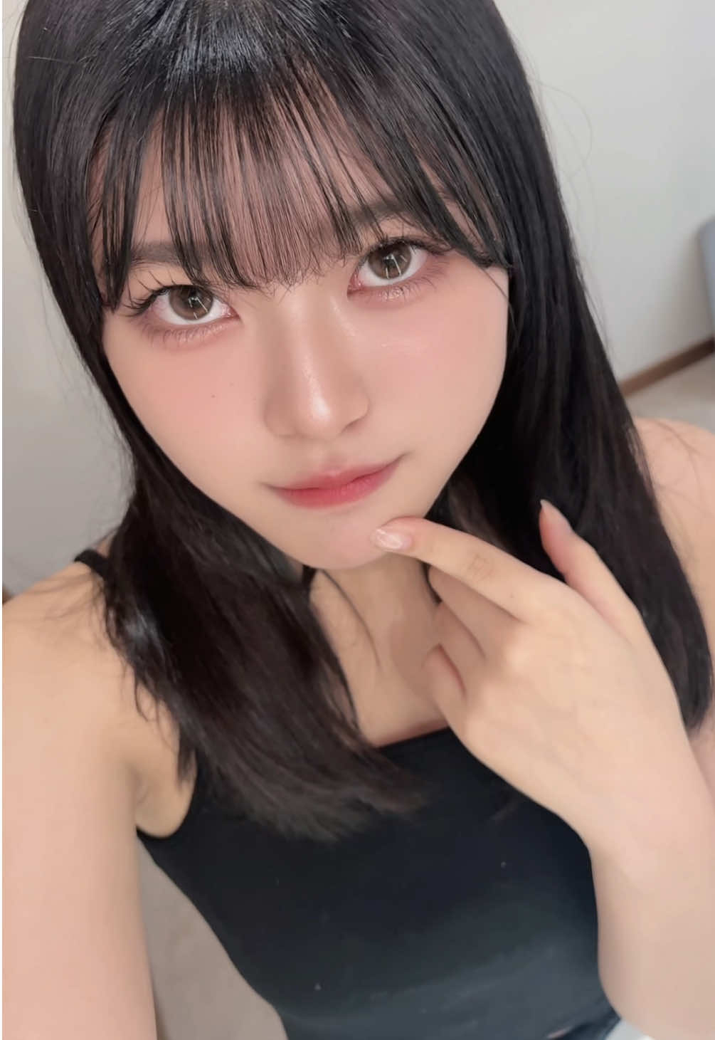 最近ずっと眠い #黒島咲花 #さっくとっく #09 #fjk #アイドル  ❤︎劇場版リアルイベント❤︎ 2/1個別握手会in横浜(ワンピース) 3/7個別握手会in大阪(ハーフツイン) 3/8個別写メ会＋セルフィーカードお渡し会in大阪(衣装) ❤︎劇場版オンライン個別お話し会❤︎ 12/27(パジャマ) 12/28(クリスマスデートコーデ) 1/24(ワンピース) 1/25(ふわふわ王道ガーリー) 2/14(バレンタインコーデ) 2/15(清楚お姉さん系) ❤︎通常盤リアルイベント❤︎ 1/10大握手会京都パルスプラザ(シークレット) 2/11大握手会幕張メッセ(おさげ) ❤︎チケット申し込み❤︎ store-annex.universal-music.co.jp/event-list/nmb 第4次受付2025年10月23日(木) 12:00 ～ 2025年10月24日(金) 15:00 