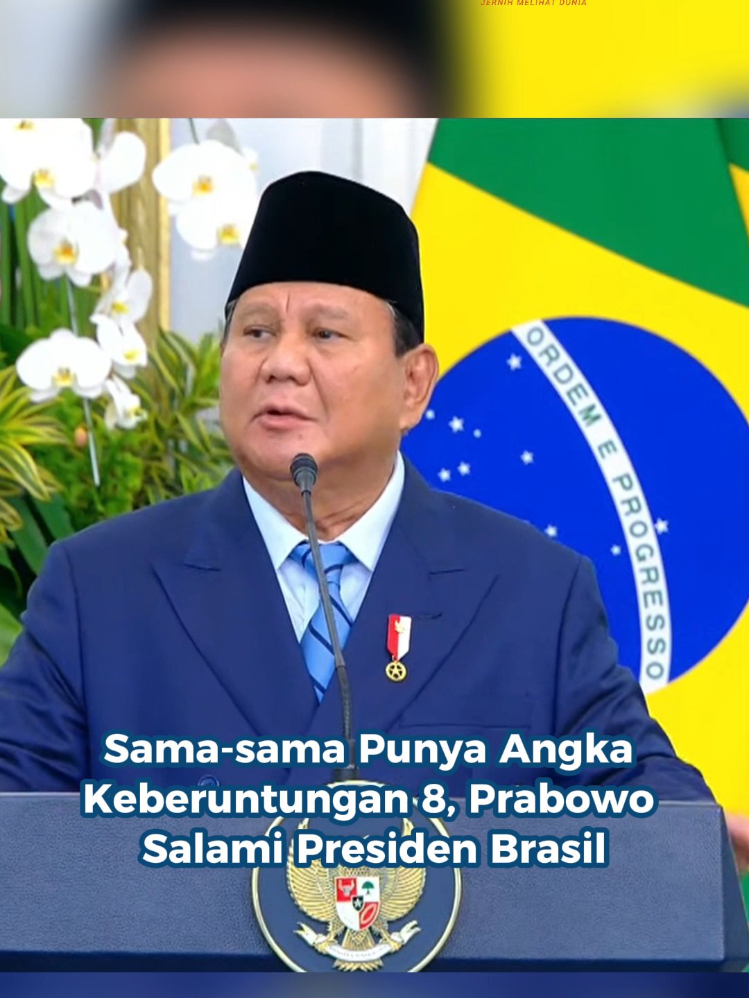 Presiden Prabowo Subianto mengaku memiliki angka keberuntungan yang sama dengan Presiden Brasil Luiz Inácio Lula da Silva, yakni angka 8. Hal ini disampaikan Prabowo dalam pernyataan bersama setelah pertemuan bilateral dengan Presiden Lula di Istana Merdeka, Jakarta Pusat, Kamis (23/10/2025). Bahkan, bulan ulang tahun keduanya sama-sama bulan Oktober. Oleh karena itu, ia berencana merayakan hari ulang tahun bersama Lula, Kamis malam ini. Penulis: Fika Nurul Ulya, Robertus Belarminus Kreatif: Jessica Meisya Kurnia Produser: Elizabeth Ayudya Ratna Rininta ~J #Prabowo #Brazil #Jakarta #Peristiwa ##cut