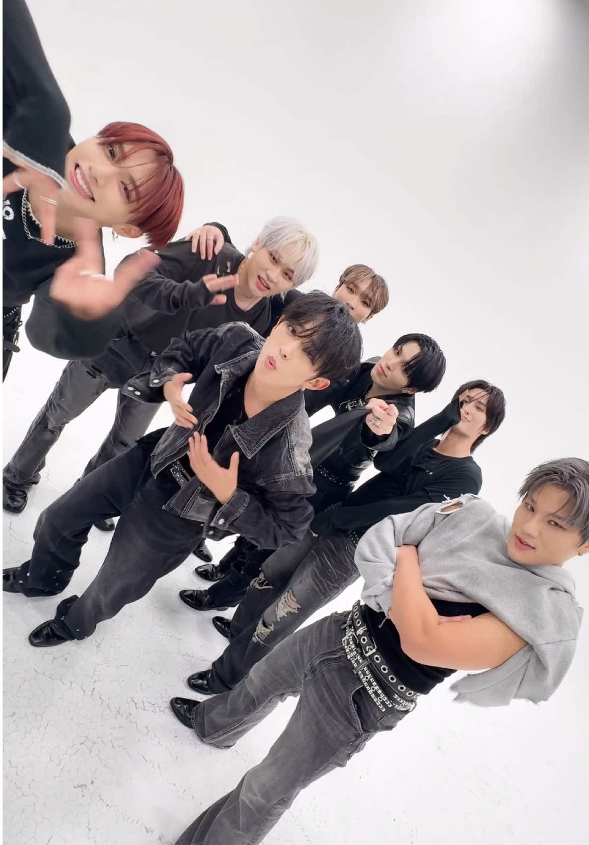 Dance with 다크비 🪩✨❓  #다크비 #DKB #Emotion #Irony #Ironychallenge 