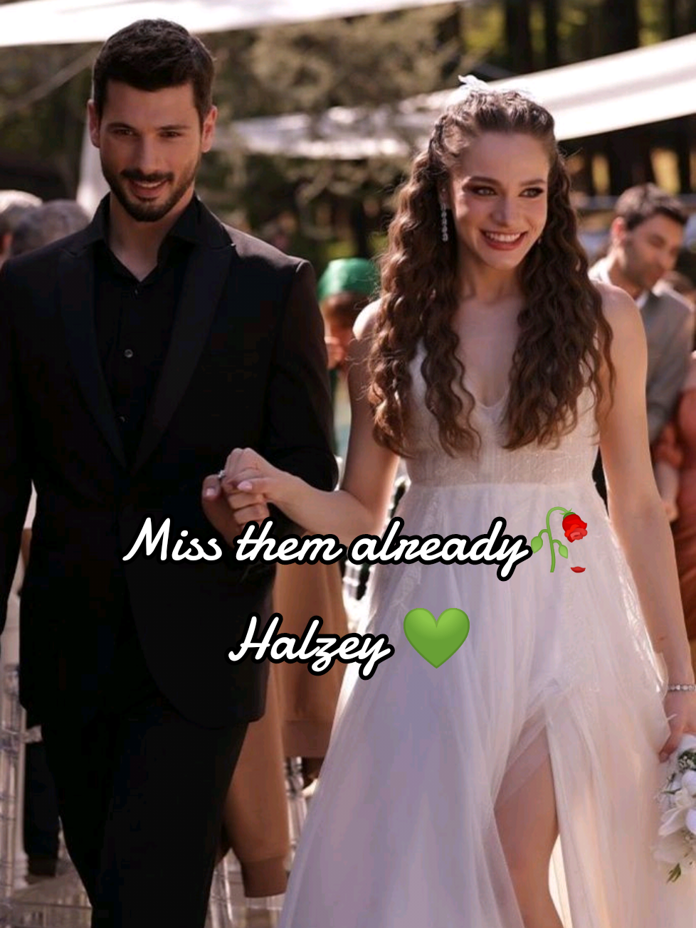 Halzey will forever be my Roman Empire ✨ Thursday nights lost their magic without them 🥀 I just wish we could see them again soon. #halzey #hudutsuzsevda #hudutsuzsevdadizi #fyp #foryoupage 