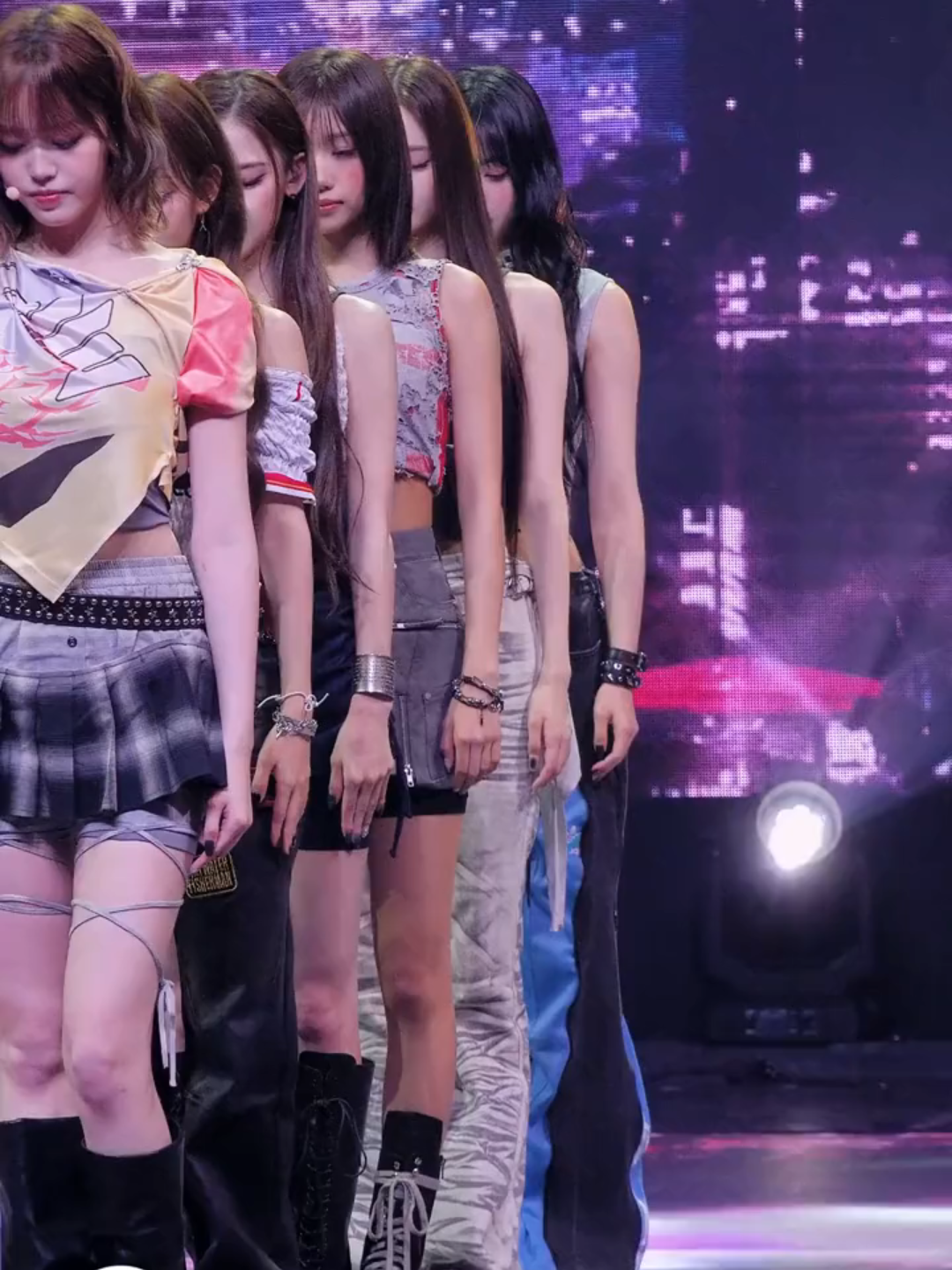 Racecar  (izna BANG JEE MIN FanCam) #izna#bangjeemin #kpop #fancamskpop #fyp
