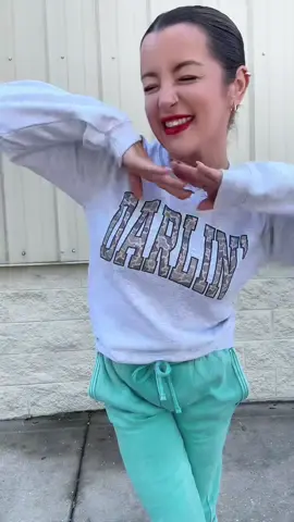 Fav graphic + fav joggers = the ultimate cozy slay formula ✨ zero thought, max vibe — it always just works #fallfashion #OOTD #boutique #fyp #musthaves 