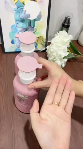 Cặp dầu gội và xả nhà Bioton hồng với x2 Collagen giúp tóc khoẻ, phục hồi hư tổn #capdaugoivadauxa #thanhhoai22003 #trending #capdaugoixa #fyp #xuhuong 