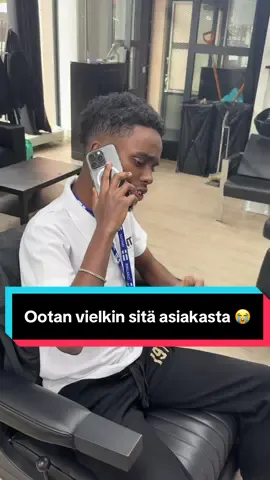 😅 Se tunne ku oot ajoissa mut asiakas ei oo  piru jäykkä🤬 #suomitiktok #foryoupagе #huumori 
