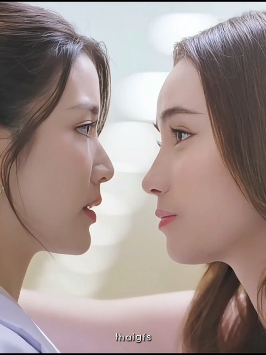 I love the way Pat has that love at first sight towards Dr. Prem #poisonouslove #Pat #Prem #ginj #fyp 