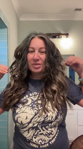 The curls of my dreams! #bioionic #bioionictools #bioioniccurlingiron 