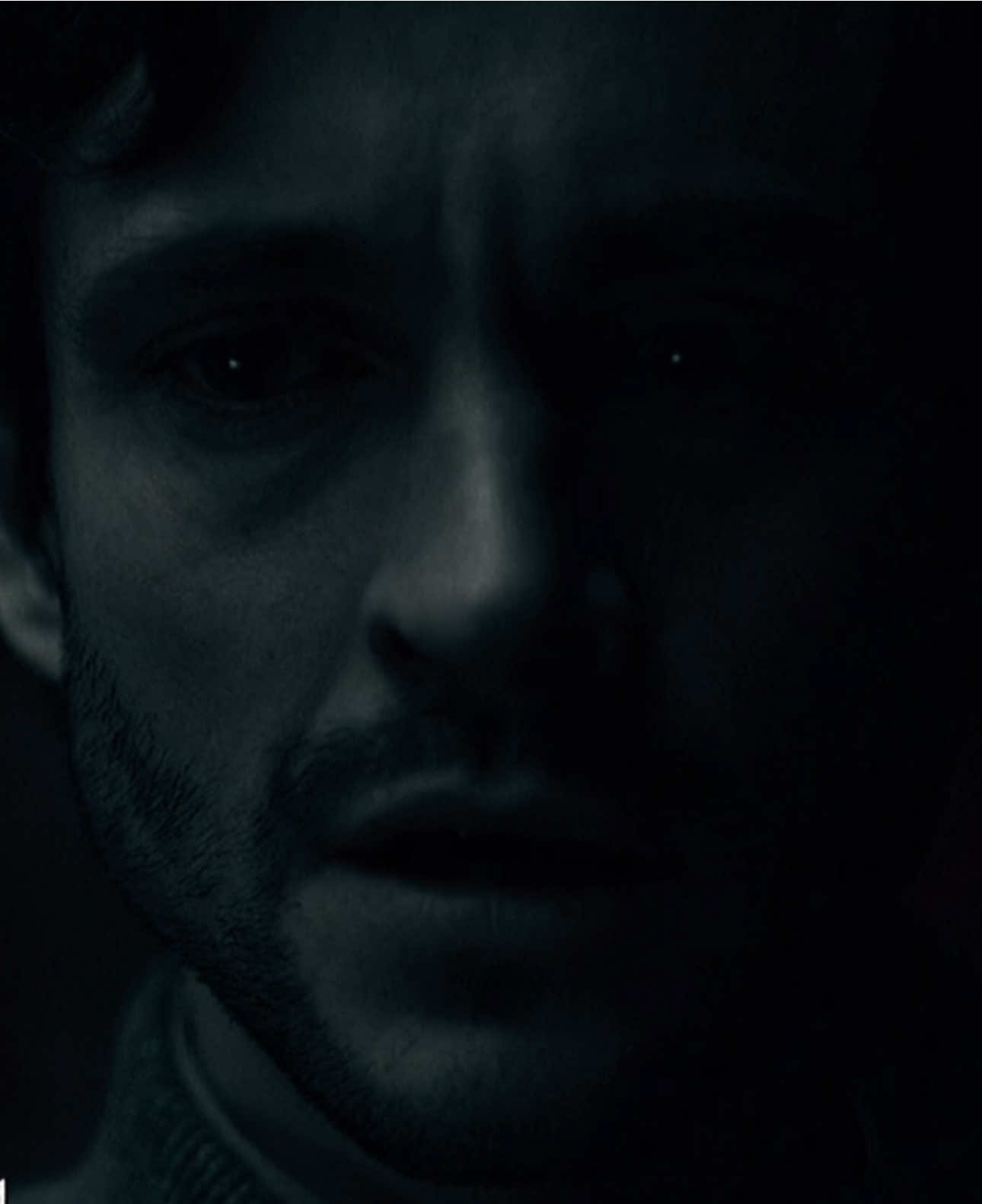 At some point we have to ask ourselves if we were able to recreate killing someone in the eyes of others what is there to fear? When does this become problematic ? When does the panic start to rise? And will we become a killer ourselves? Most of will fears were because of his many mental illnesses that were uncontrolled and progressed because of manipulation and the selfishness of others because of his unique abilites. his mind was his PANIC ROOM.  Was his biggest fear loosing his mind and killing his own daughter or  becoming the man he tried so hard to hate.  fake all/ fake everything/ tv show  Scp:: morganpacks  ac:: hydraaudios Definition overlay :: bboverlays Song:: panic room  Artist:: Au/Ra  Tags:: #hannibal #willgraham #mentallyill #sad #foryoupage  𐂂:: @impayla @cel @𝐯𝐞𝐥𝐯𝐞𝐭 @Olivia_Twist @blake 🐾 @ℭ𝔥𝔬•ℌ𝔅𝔎 @emmie 𐂂 @ℭ𝔬𝔫𝔫𝔦𝔢🫀 @amelia 🦌🫀 @𝙆𝘼𝙇 🕞🫀 @itzliyba🇵🇸 @INA @SJ 🫀 @𝘷𝘢𝘯𝘦𝘴𝘴𝘢 @Toastix(Will Graham's Version)  