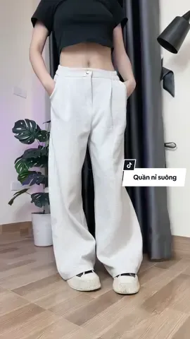 Top mẫu quần nỉ mà các bà nên mua trong mùa thu đông nè. Ống rộng bao che khuyết điểm luôn, lên dáng cưng xỉu 😍#quansuongongrong #quandaiongsuong #quansuong #quanni2dadangxuong #quanninu 