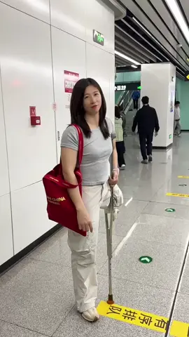 脚踏实地的往前走，生活才会变得明朗。 #VocêNasceuParaMudar 