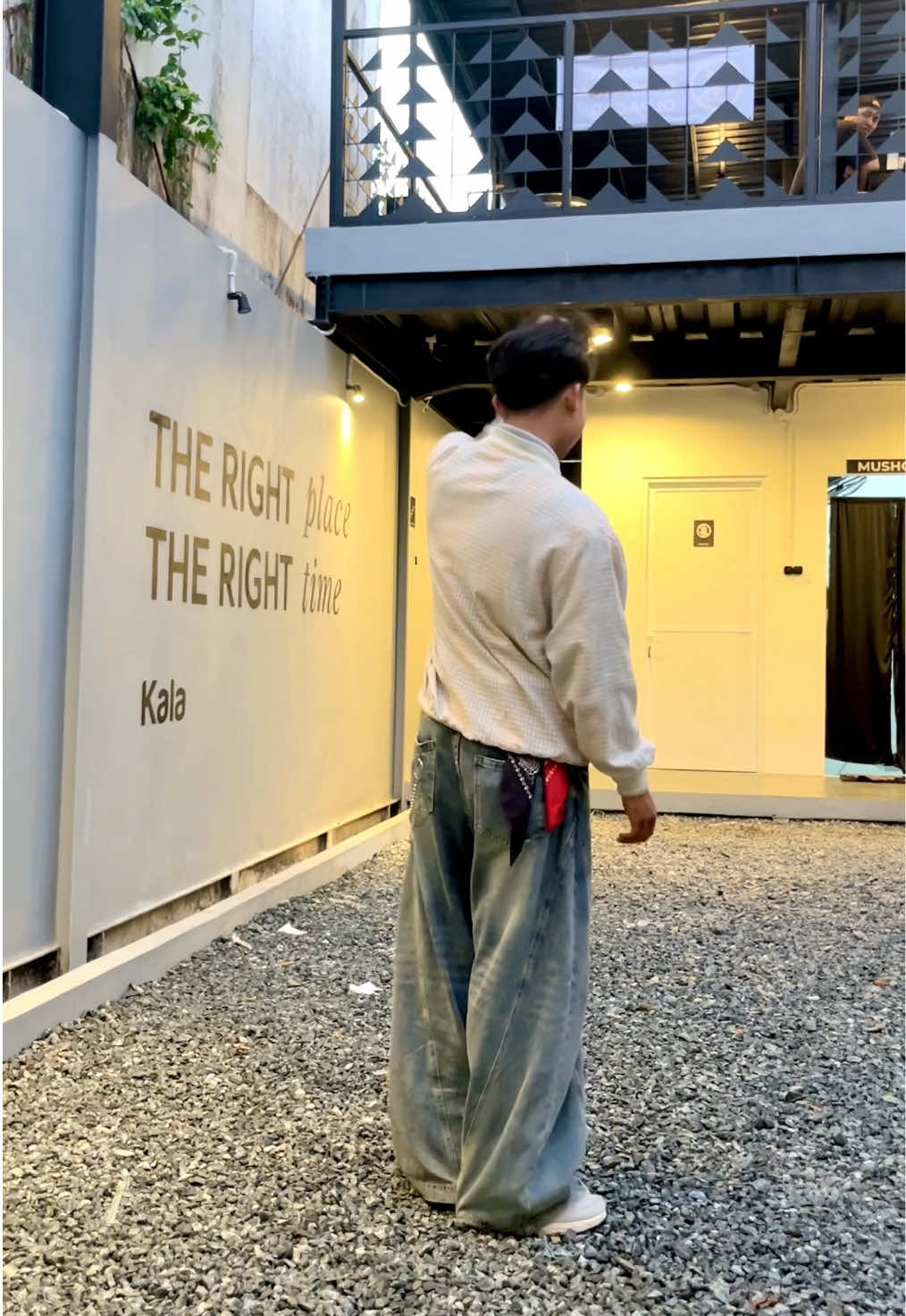 The light 🤌🏼✨ #fitchek #inspirasioutfit #fyppppppppppppppppppppppp #fashion #OOTD 