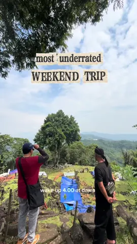 why GUNUNG PADANG should be ur next weekend getaway 🚘⛰️  #REDTRAVELERS #bukasemuapintu #reddoorz #kulinersukabumi #jalanjalantraveling 