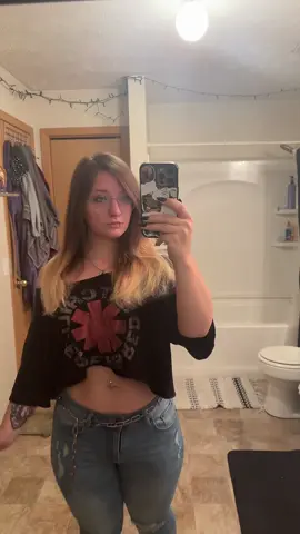 Good Morning 😋🥰 one more day till Fridayyyy! Fingers crossed today goes by fast!