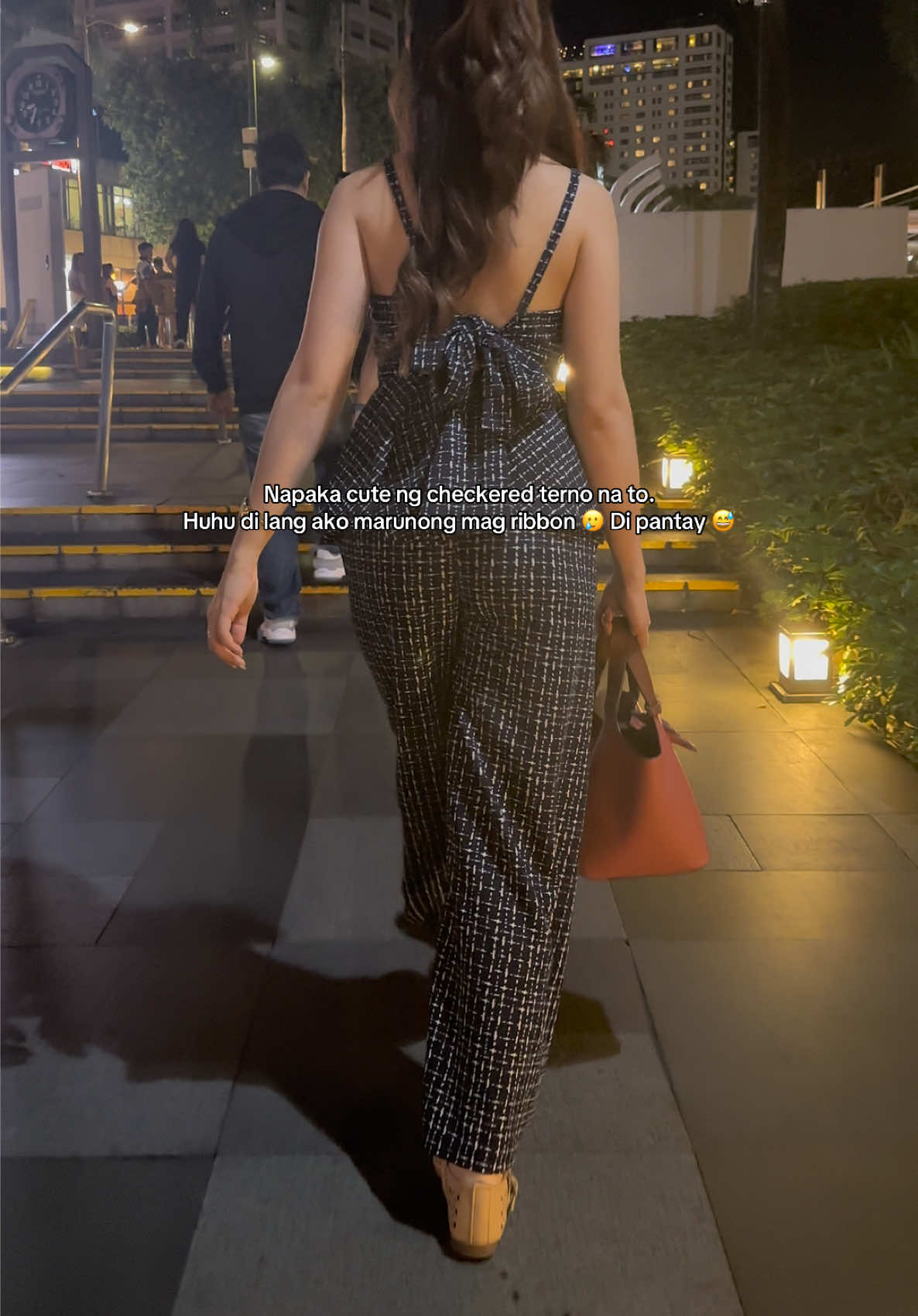 Di lang maayos pagkaka ribbon ko 🥲😅 Pero sobrang ganda at sulit ng terno na to bhie 💯✨ #checkered #ternooutfit #checkeredoutfit #casulcheckeredterno #womensoutfits 