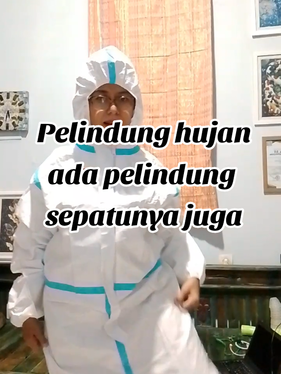Jangan sampe kebasahan karena hujan. Mending pake pelindung hujan dari Inara #jashujan #jashujanmurah #modalkontendoang #sipalingaffiliate #jashujandewasa 