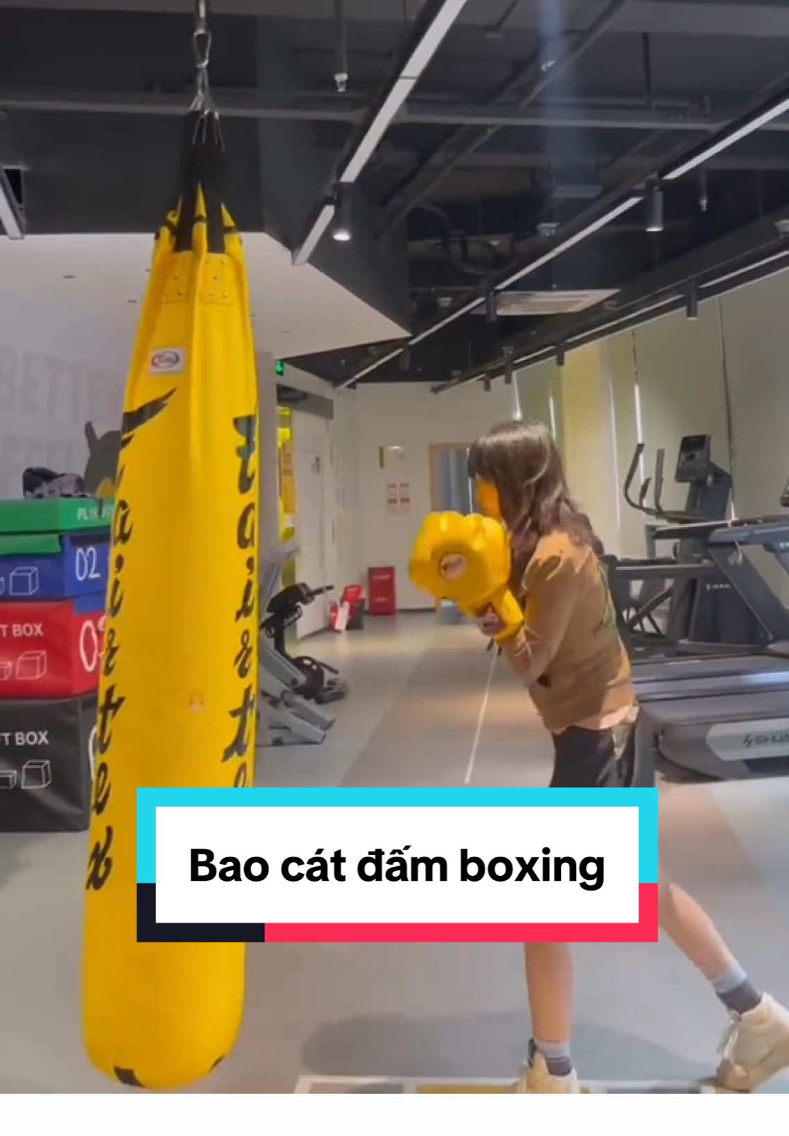Chiếc bao cát treo tại nhà giúp các b tự tập luyện ngay tại nhà siêu tiện lợi ne 😍 #baocatboxing #baocat #baodamboxing #baocattapluyen #baoboxing