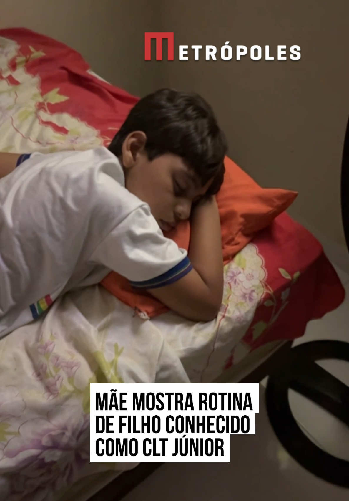 💪🏼🎒🫡 Uma criança que nasceu para vencer desde cedo. Lucas adianta toda sua #rotina no dia anterior e já dorme pronto. Quando acorda na manhã seguinte, faz o básico, pois a mochila, roupa e até meias já estão prontas.  Mostrando que já entende de rotina desde cedo, o garoto já é conhecido como um exemplo de #CLTJúnior.  O vídeo foi gravado pela mãe do jovem, que achou a atitude da criança uma graça e decidiu compartilhar a rotina nas redes sociais, assim divertindo e mostrando que desde cedo a rotina pode ser importante.  ➡️ Leia mais no metropoles.com 📹 @josyalmeidaof |  @myhoodbr