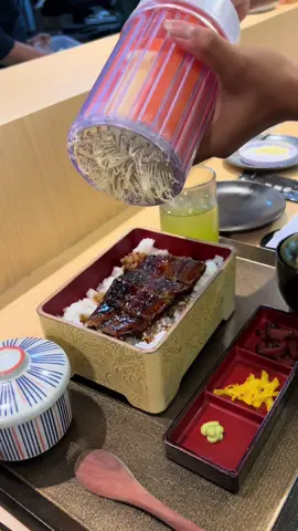 Grgr ngeliat @Erika Carlina sama @Rachel vennya makan ini, jadi ngilerr🤤 dan ternyata yapsss rasanya gonggg bngettt, enak parah!! Kalian kalau mau kesini harus booking dari jauh” hari yaa😉 yuk langsung aja cobain @Unagi Kurofune Indonesia  #fyp #kulinerviral #mukbang #unagikurofuneindonesia 