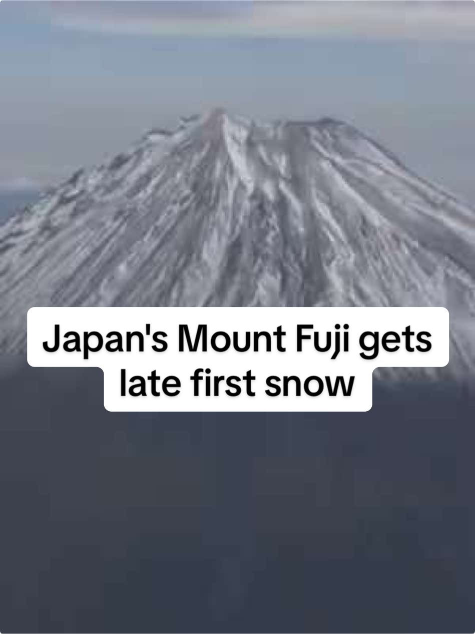 Japan's Mount Fuji got the season's first snow but it was 21 days later than usual, according to the Kofu Local Meteorological Observatory. #japan #fuji #snow #weather