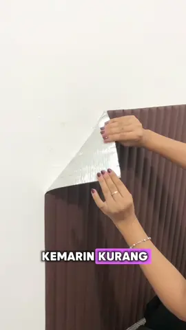 Gak jadi nyesel 🥰😍🔥 #wallpapers #wallpaperlinen #linenrollmurah #dekorasirumah #wallpaperfoam #wallpapermurah #promomakangajian #wallpaperaesthetics #fyp #linendinding #roommakeover #satuharisatukonten #linenfoam #wallpaperdinding #pvc #wallpaperkulit #makeover #roomdecor #LiveWallpaper 