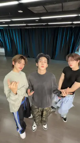 yusho hai yay yay 🫶🏻💙 #DEXXth #DMDMUSIC [@Porsuppakarn @krptt @JS @teetee.wpc @auautnp @mynameis_yim]