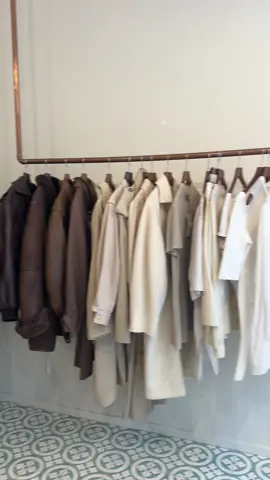 Hot take: Paris vintage shopping is overhyped. Here’s where I’d actually go again!! #paris #parisvintageshopping #vintageshopping #parisshopping #solotravel 