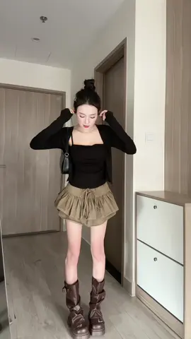 Háo hức quá mấy bà oi #nguyenmingnhat #vgirl #OOTD 
