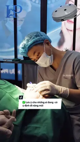 Nàng nào đang chuẩn bị đi nâng mũi thì nhớ theo dõi hết video nha😎 #drhuuphuoc #lamdep #nangmuidep #thammymui 