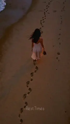 #resttimes #walking #ocean #relax #fyp 